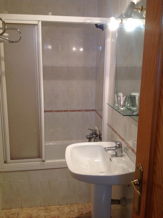 Hostal Julio Трухільйо Екстер'єр фото