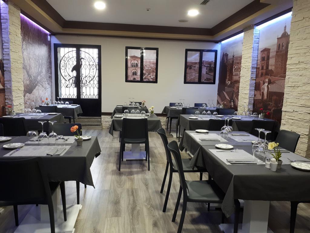 Hostal Julio Трухільйо Екстер'єр фото