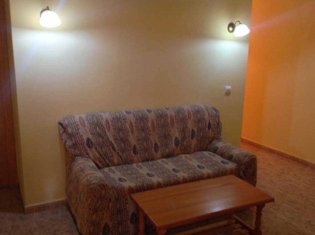 Hostal Julio Трухільйо Екстер'єр фото