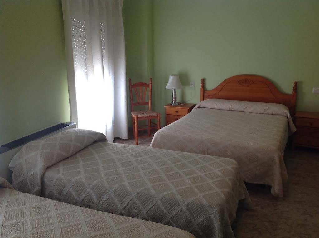 Hostal Julio Трухільйо Екстер'єр фото